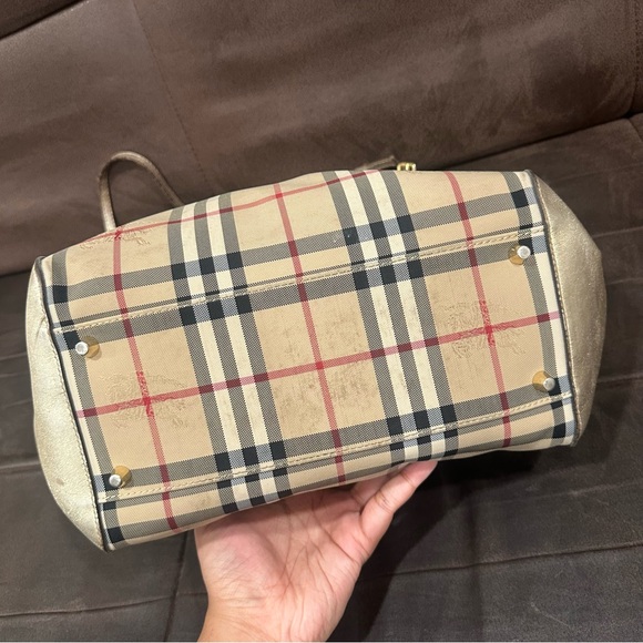 💯 Authentic RARE Burberry Canterbury Horseferry Check Tote Gold Purse Handbag - Picture 15 of 17